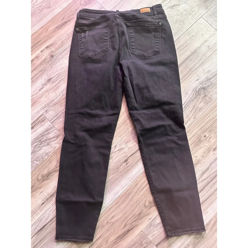Judy Blue Black Distressed Boyfriend Fit Jeans High Rise‎ Ripped Denim 13/31